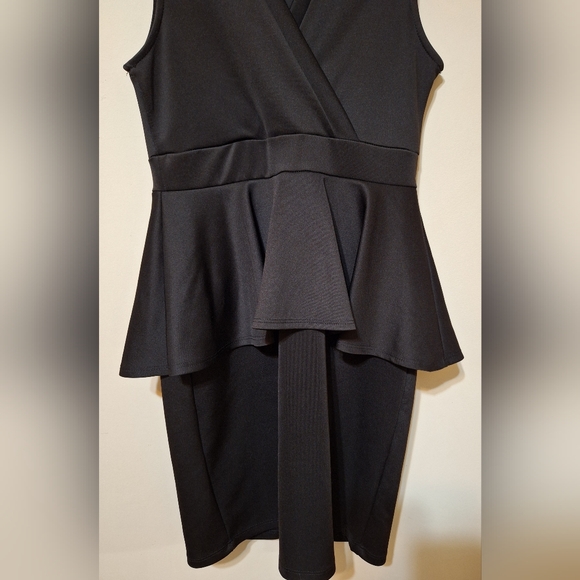 Vintage Jonathan Martin medium v-neck peplum satin mini dress - Picture 5 of 6